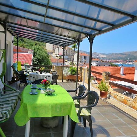 Apartmani Kate Трогир Екстериор снимка