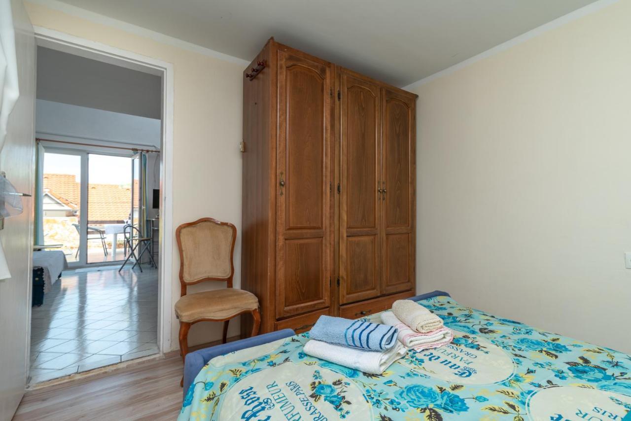 Apartmani Kate Трогир Екстериор снимка