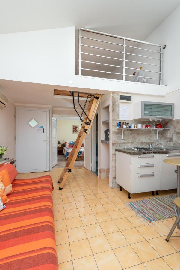 Apartmani Kate Трогир Екстериор снимка