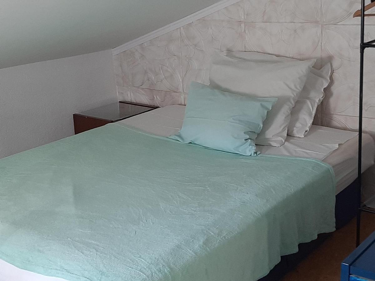 Apartmani Kate Трогир Екстериор снимка