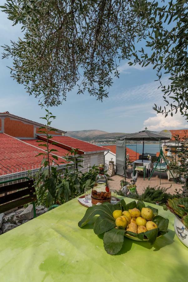 Apartmani Kate Трогир Екстериор снимка